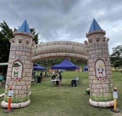 inflatable20castle20archway 250 1719036641 Inflatable Arch Entrance